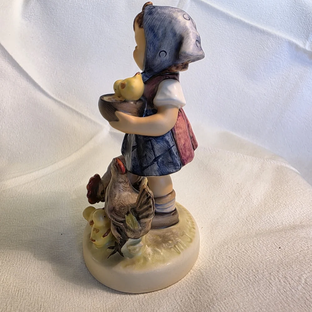 Vintage Goebel Hummel Feeding Time Figurine Girl Chickens TMK 6 1986 Retired